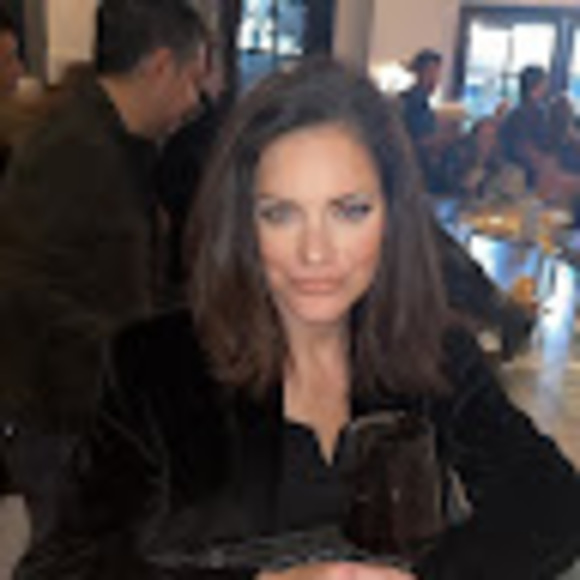 Meet your Posher, Deanna - Picture 1 of 1